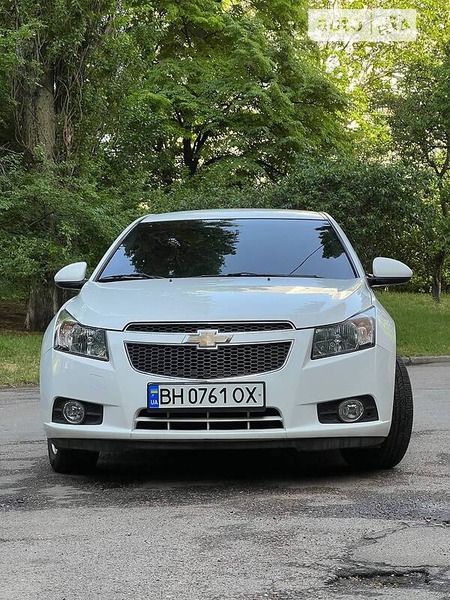 Chevrolet Cruze 2011  випуску Одеса з двигуном 1.6 л бензин седан автомат за 9000 долл. 