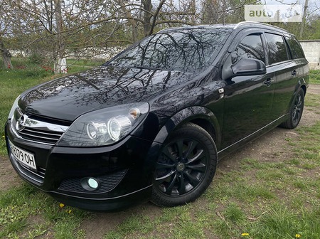 Opel Astra 2010  випуску Одеса з двигуном 1.9 л дизель універсал автомат за 6500 долл. 