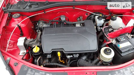 Dacia Sandero 2010  випуску Запоріжжя з двигуном 1.2 л бензин седан механіка за 5300 долл. 