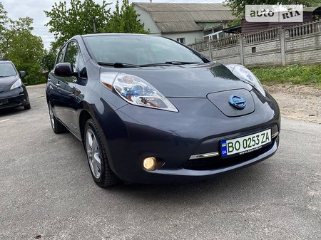 Nissan Leaf 2013  випуску Вінниця з двигуном 0 л електро хэтчбек автомат за 14400 долл. 