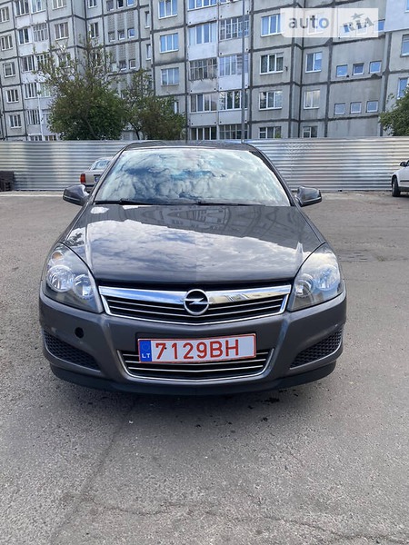 Opel Astra 2010  випуску Рівне з двигуном 1.7 л дизель універсал механіка за 5900 долл. 