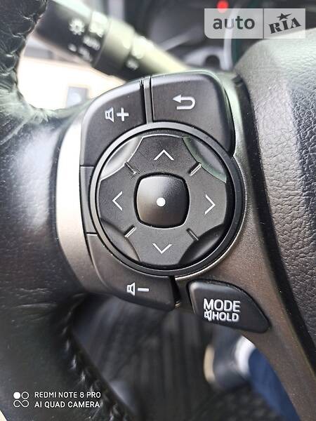 Toyota Venza 2014  випуску Полтава з двигуном 3.5 л  позашляховик автомат за 21500 долл. 