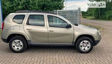 Dacia Duster 2012  випуску Суми з двигуном 1.5 л дизель позашляховик механіка за 8800 долл. 