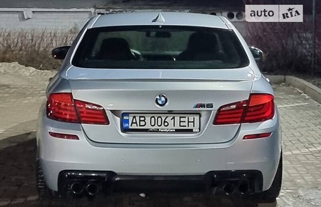 BMW M5 2011  випуску Вінниця з двигуном 4.4 л бензин седан автомат за 33333 долл. 