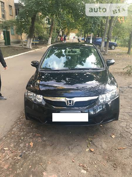 Honda Civic 2009  випуску Донецьк з двигуном 0 л гібрид седан автомат за 6900 долл. 