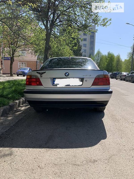 BMW 735 1999  випуску Київ з двигуном 3.4 л бензин седан автомат за 8500 долл. 