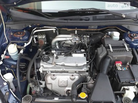 Mitsubishi Lancer 2003  випуску Рівне з двигуном 1.6 л бензин седан механіка за 4100 долл. 