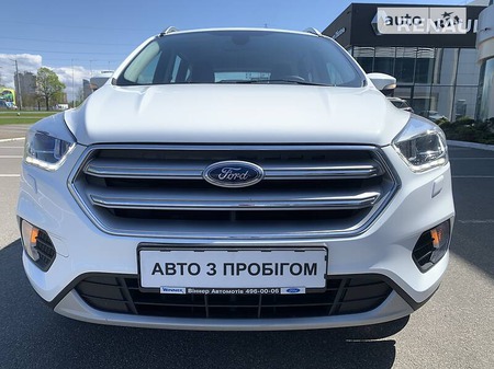 Ford Kuga 2019  випуску Київ з двигуном 0 л дизель позашляховик автомат за 663275 грн. 