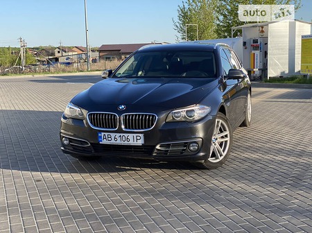 BMW 530 2015  випуску Вінниця з двигуном 3 л дизель універсал автомат за 25400 долл. 