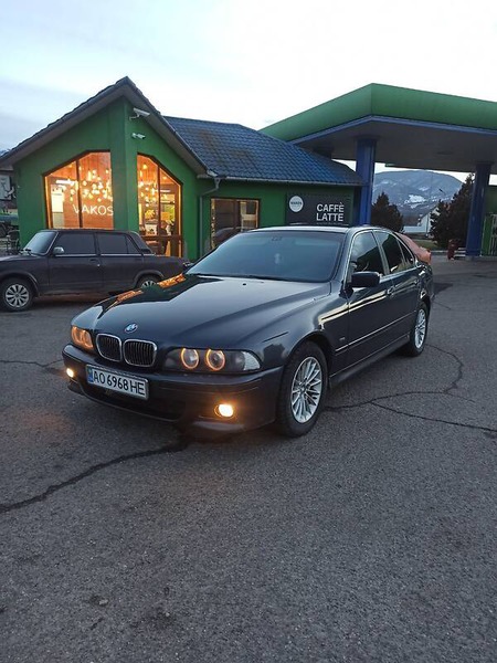 BMW 530 2001  випуску Ужгород з двигуном 3 л  седан автомат за 6000 долл. 