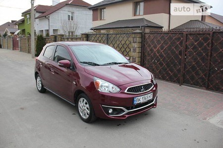 Mitsubishi Mirage 2016  випуску Рівне з двигуном 0 л бензин хэтчбек автомат за 8250 долл. 