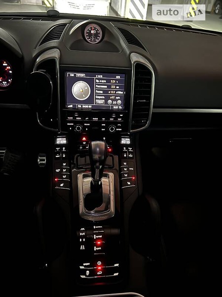 Porsche Cayenne 2013  випуску Київ з двигуном 4.8 л бензин позашляховик автомат за 34000 долл. 