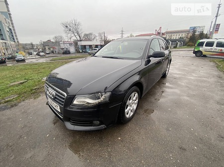 Audi A4 Limousine 2010  випуску Львів з двигуном 2 л дизель універсал механіка за 9500 долл. 