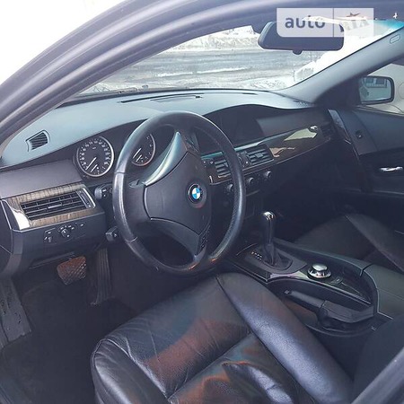 BMW 545 2004  випуску Харків з двигуном 4.4 л бензин седан  за 7600 долл. 