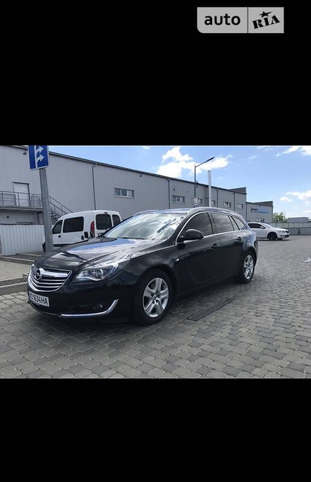 Opel Insignia 2013  випуску Ужгород з двигуном 0 л дизель універсал механіка за 11300 долл. 