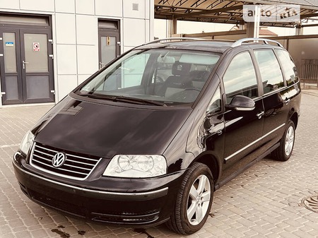 Volkswagen Sharan 2008  випуску Львів з двигуном 2 л дизель позашляховик механіка за 8000 долл. 