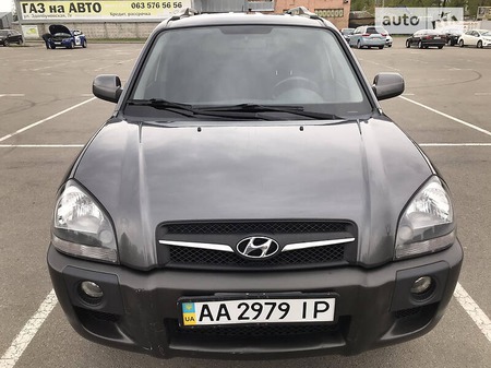 Hyundai Tucson 2009  випуску Київ з двигуном 2 л дизель позашляховик автомат за 8000 долл. 