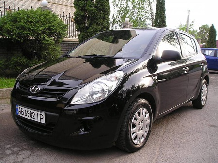 Hyundai i20 2009  випуску Вінниця з двигуном 1.3 л бензин купе механіка за 4500 долл. 