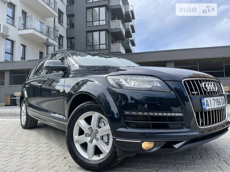 Audi Q7 2010  випуску Івано-Франківськ з двигуном 3 л дизель універсал автомат за 18990 долл. 