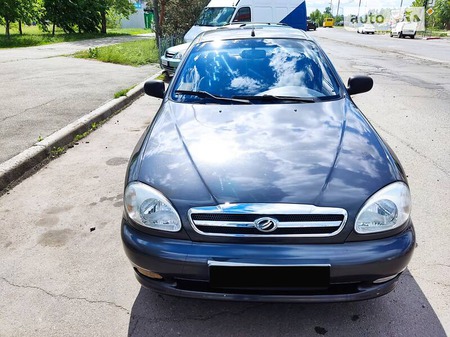 Daewoo Lanos 2011  випуску Київ з двигуном 0 л бензин седан механіка за 4000 долл. 