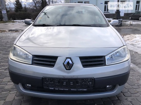 Renault Megane 2004  випуску Полтава з двигуном 2 л бензин седан автомат за 3899 долл. 