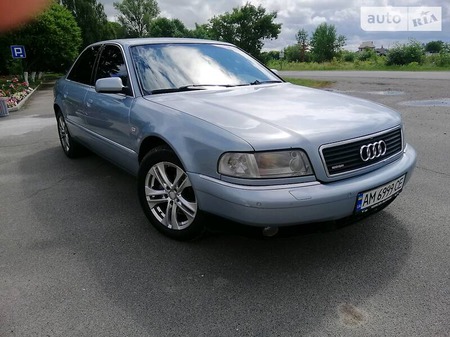 Audi A8 2003  випуску Житомир з двигуном 2.5 л дизель седан автомат за 7500 долл. 