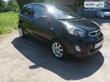 KIA Picanto 2011  випуску Ужгород з двигуном 1 л бензин хэтчбек механіка за 5500 долл. 