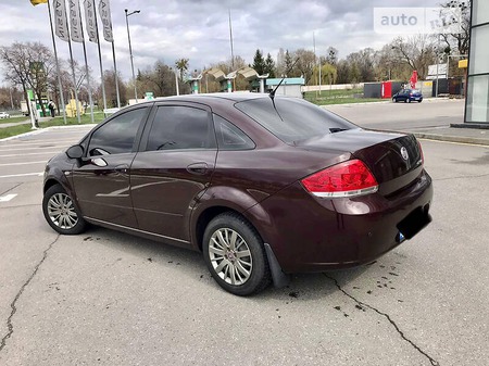 Fiat Linea 2012  випуску Харків з двигуном 1.3 л дизель седан механіка за 5900 долл. 