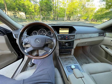 Mercedes-Benz E 350 2010  випуску Одеса з двигуном 3.5 л бензин седан автомат за 15500 долл. 