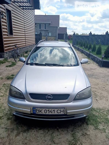 Opel Astra 2001  випуску Рівне з двигуном 2 л дизель універсал механіка за 2300 долл. 