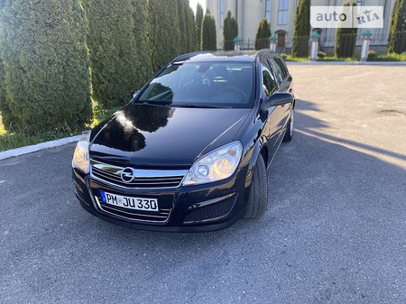 Opel Astra 2007  випуску Рівне з двигуном 1.9 л дизель універсал механіка за 4000 долл. 