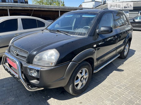 Hyundai Tucson 2005  випуску Луцьк з двигуном 2 л дизель позашляховик механіка за 5500 долл. 