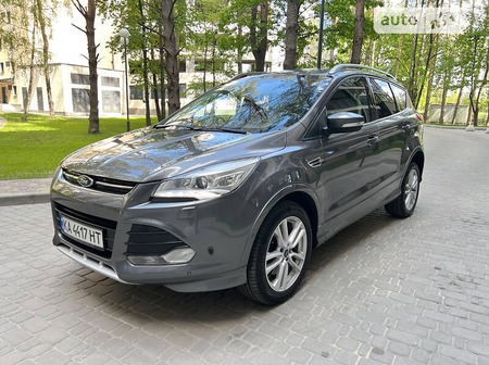 Ford Kuga 2015  випуску Київ з двигуном 2 л дизель позашляховик автомат за 15300 долл. 