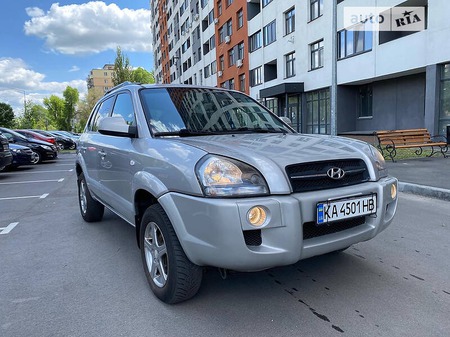 Hyundai Tucson 2006  випуску Київ з двигуном 2 л дизель позашляховик автомат за 6400 долл. 