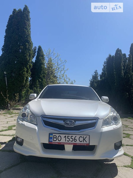 Subaru Legacy 2010  випуску Вінниця з двигуном 2 л  седан автомат за 8600 долл. 