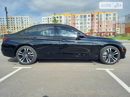 BMW 340 2018  випуску Рівне з двигуном 3 л бензин седан автомат за 30900 долл. 