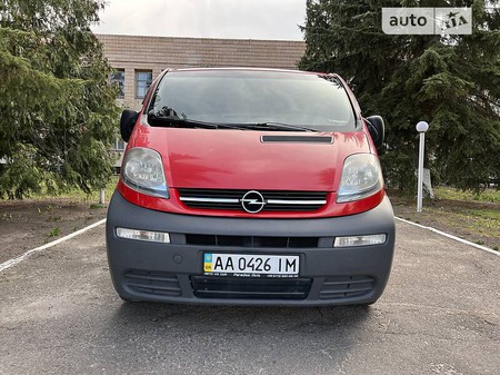Opel Vivaro 2005  випуску Київ з двигуном 1.9 л дизель мінівен механіка за 7400 долл. 