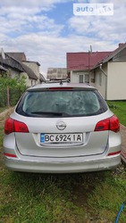 Opel Astra 2014 Львов 1.6 л  универсал механика к.п.