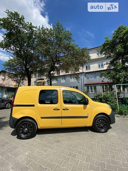 Renault Kangoo 2013  випуску Тернопіль з двигуном 0 л електро мінівен автомат за 9100 долл. 