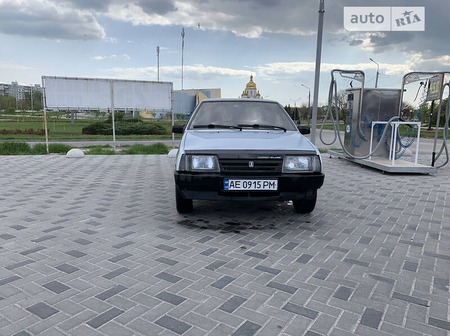 Lada 21099 2004  випуску Запоріжжя з двигуном 1.5 л  седан механіка за 1900 долл. 