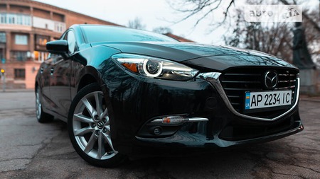Mazda 3 2017  випуску Запоріжжя з двигуном 0 л бензин хэтчбек механіка за 12500 долл. 