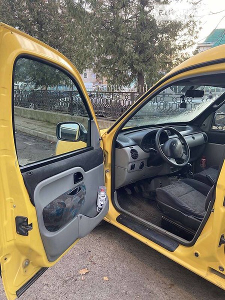 Renault Kangoo 2004  випуску Івано-Франківськ з двигуном 1.5 л дизель мінівен механіка за 4100 долл. 