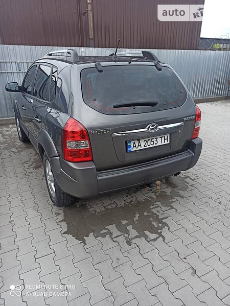 Hyundai Tucson 2008  випуску Київ з двигуном 0 л  універсал механіка за 8400 долл. 