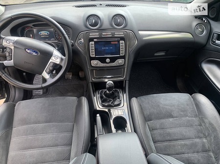 Ford Mondeo 2010  випуску Рівне з двигуном 2.2 л дизель універсал механіка за 8650 долл. 