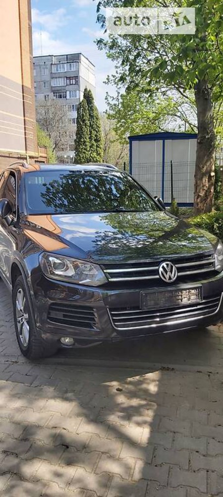 Volkswagen Touareg 2012  випуску Хмельницький з двигуном 3 л дизель позашляховик автомат за 25800 долл. 