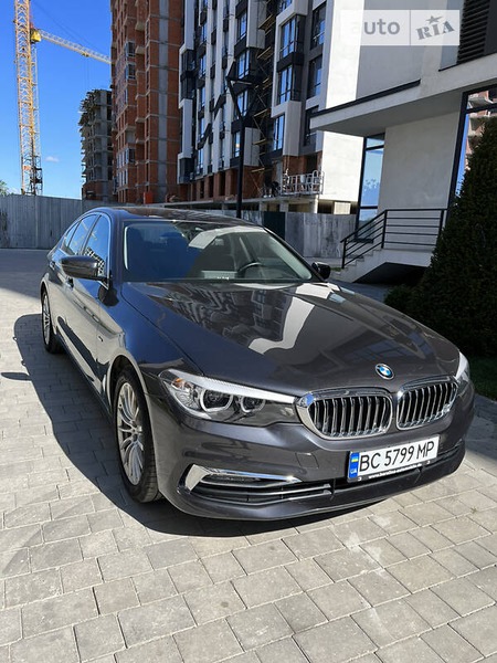 BMW 525 2017  випуску Івано-Франківськ з двигуном 2 л дизель седан автомат за 40000 долл. 