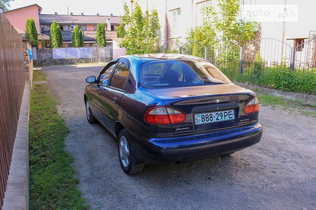 Daewoo Lanos 2004  випуску Ужгород з двигуном 1.6 л бензин седан механіка за 3800 долл. 