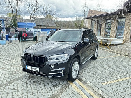BMW X5 2017  випуску Івано-Франківськ з двигуном 3 л бензин позашляховик автомат за 35500 долл. 