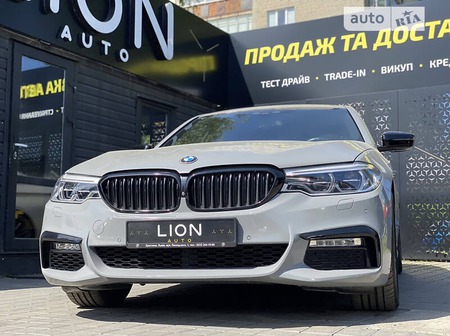 BMW 540 2017  випуску Львів з двигуном 3 л бензин седан автомат за 38500 долл. 