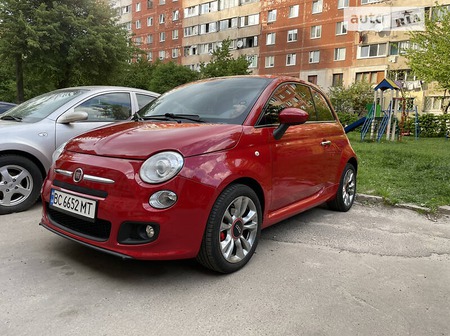 Fiat 500 2014  випуску Львів з двигуном 1.4 л бензин хэтчбек автомат за 7800 долл. 